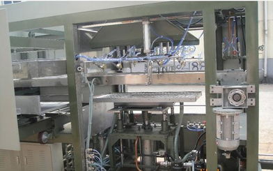 山東香廣電氣公司 專業制造吸塑包裝設備，提供整廠配套解決方案